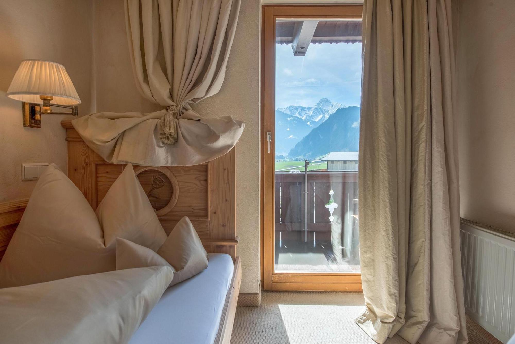 Hotel Alpenblick Zillertal Hippach Habitación foto